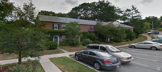 Building Photo - 113 Thornton Rd