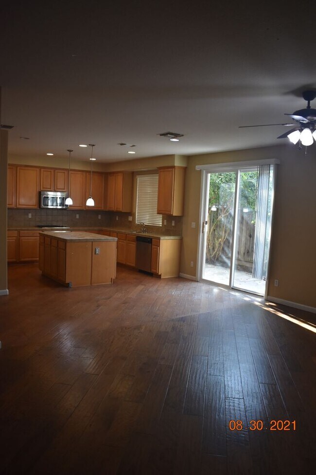 Building Photo - Gorgeous Four Bedroom Home in Gated Commun...