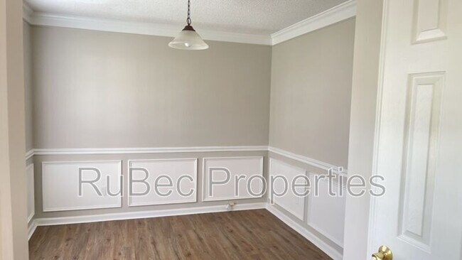 Foto del edificio - 8227 Vermilion Dr