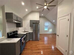Building Photo - 29 Demarest Ave