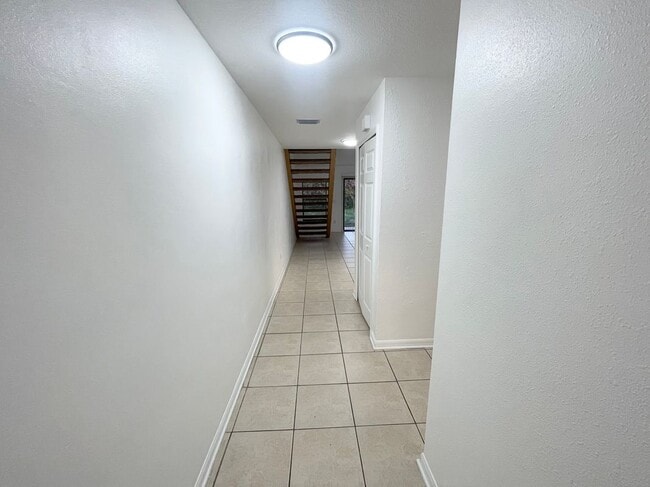 Building Photo - 2759 Hunt Club Ln