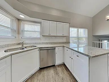 Building Photo - 6172 Breeze Ct