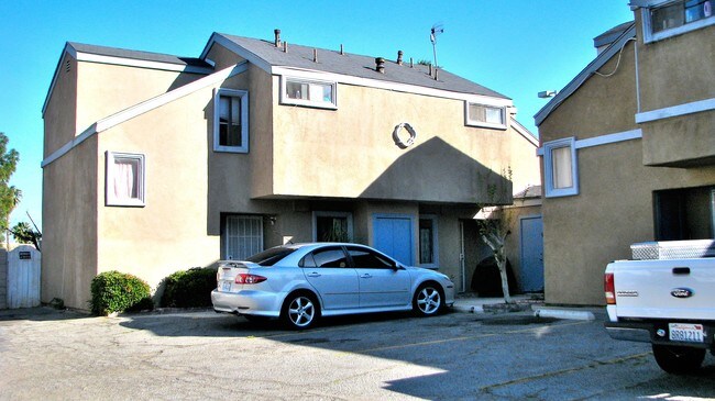 Foto del edificio - 9079 Colony Pl