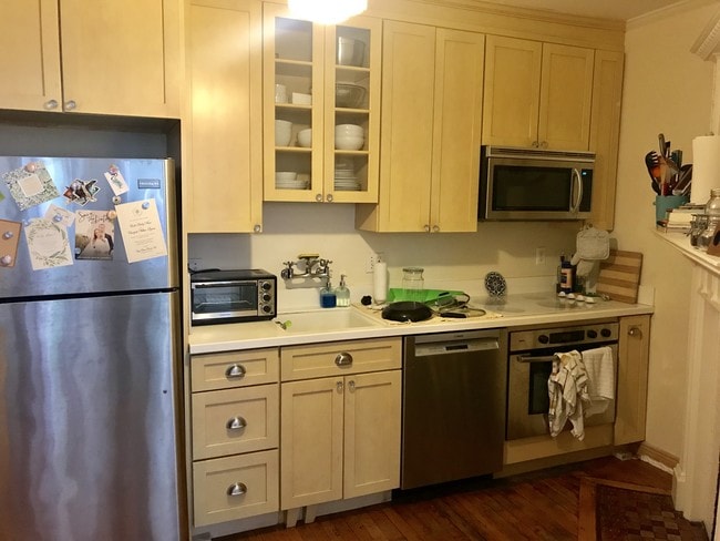 Building Photo - 481 Beacon St
