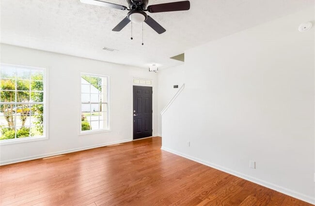 Building Photo - 3022 Kentmere Dr