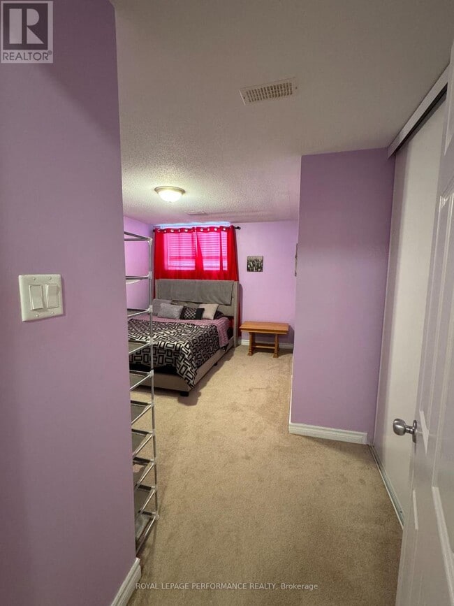 Photo du bâtiment - 80 Brentmore Private