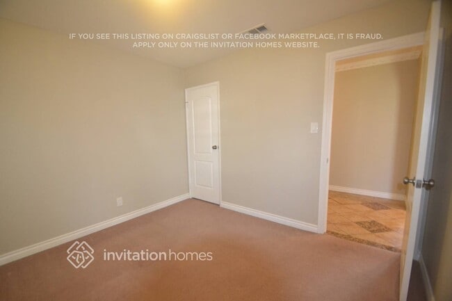 Building Photo - 10846 Archway Dr