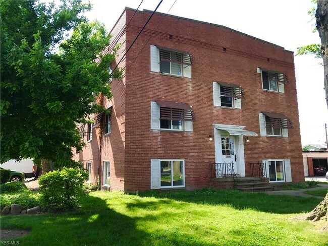 Building Photo - 15290 Triskett Rd