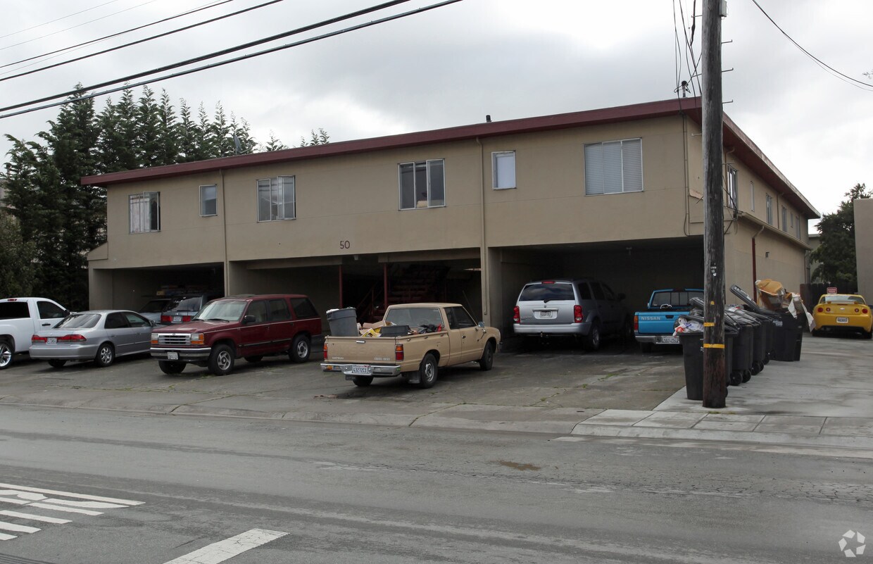 Primary Photo - 50 E 39th Ave