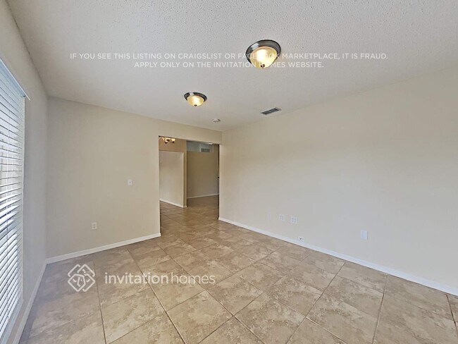 Foto del edificio - 6259 Hampton Pointe Cir