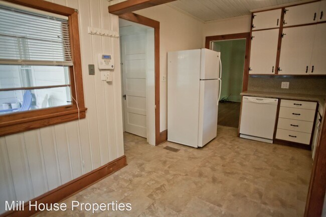Foto del edificio - 3 br, 1 bath House - 211 Pritchard Avenue