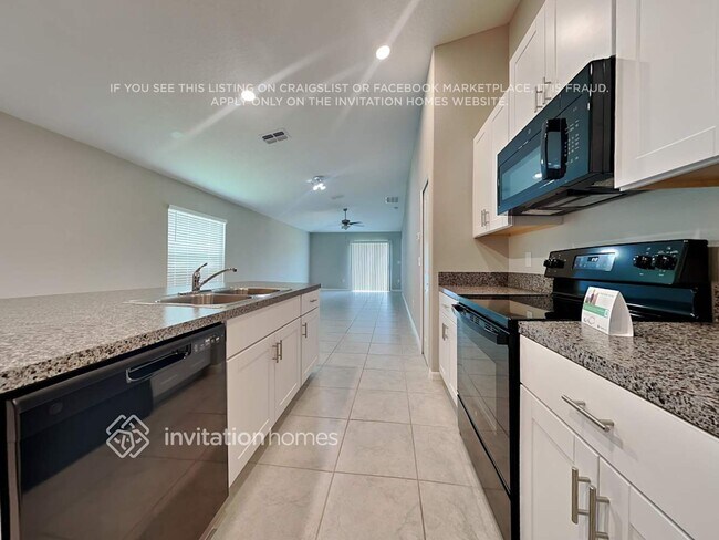 Foto del edificio - 7106 Paradise Island Ct