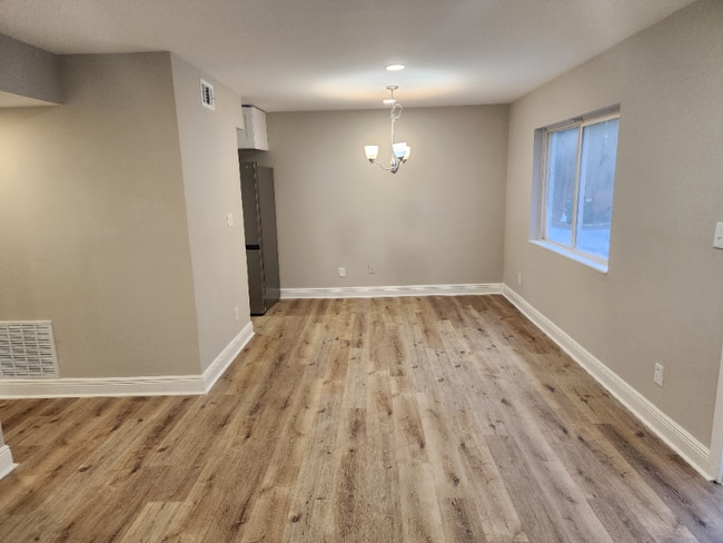 Foto del edificio - 0 W Lake Ave NW