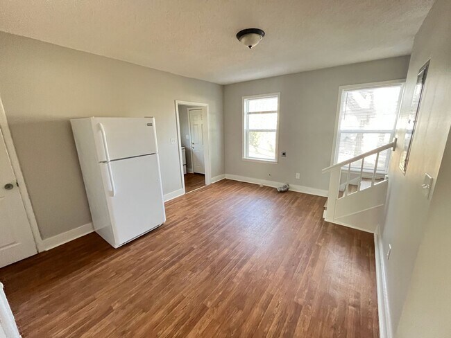 Foto del edificio - Charming Huntsville Living Awaits!