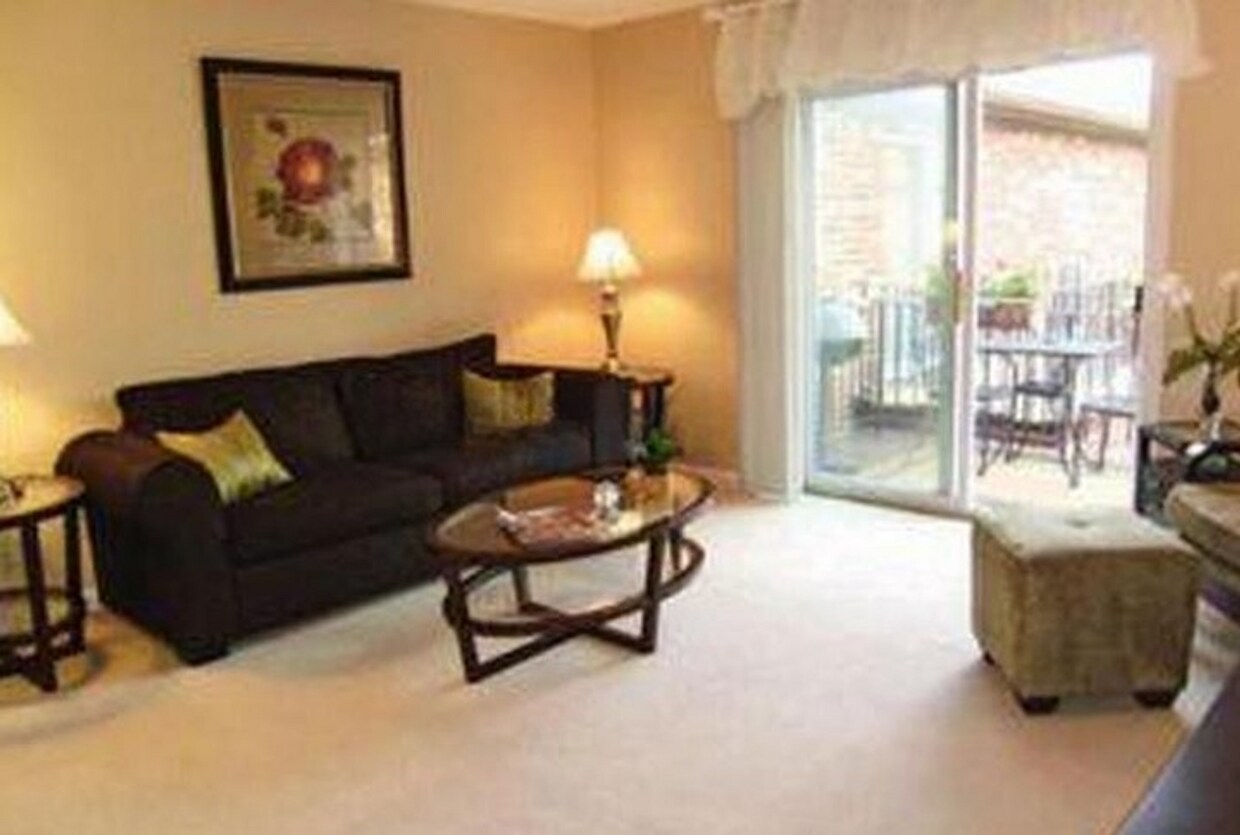 Primary Photo - One bedroom with Heat & Parking