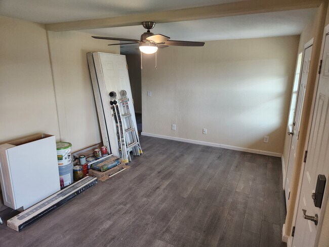 Foto del edificio - 611 E Highway 11