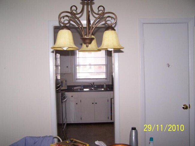 Building Photo - 575 Winding Creek Rd
