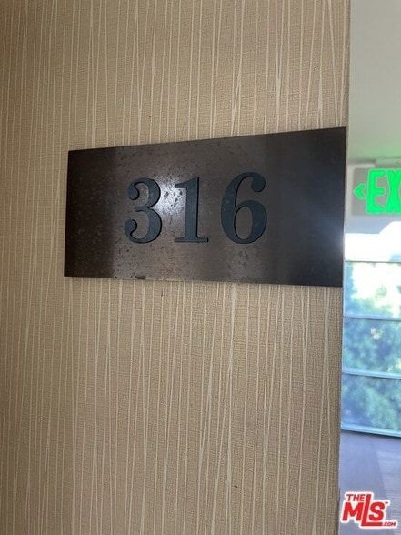 Building Photo - 600 W 9th St