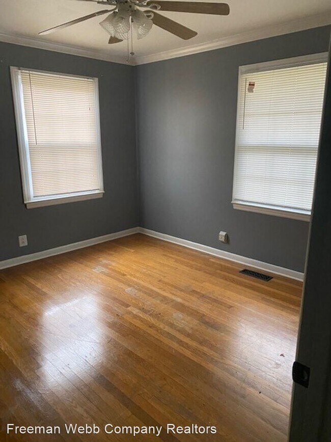 Foto del edificio - 3 br, 1.5 bath House - 2625 Western Hills Dr.