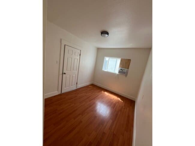 Foto del edificio - 2 Bedroom/ 1 bath Duet