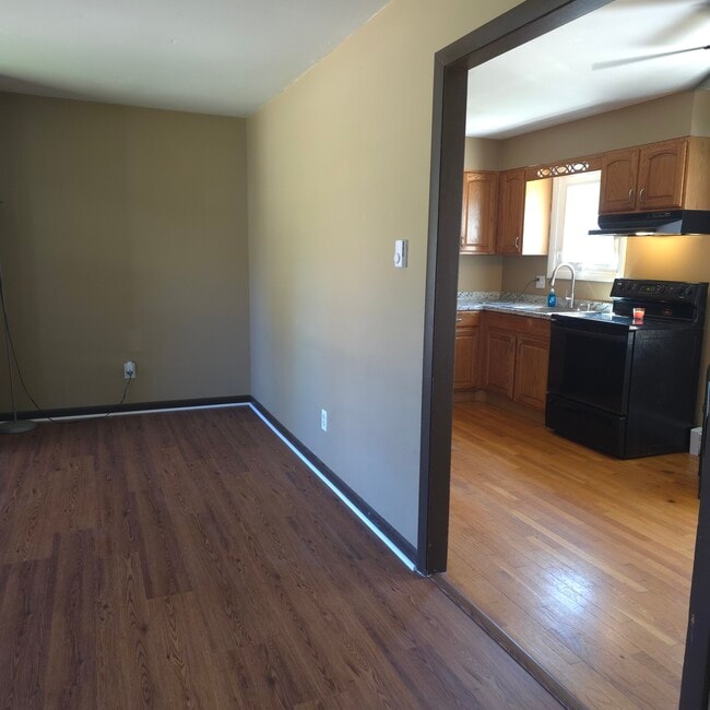 Foto del edificio - 5 Fairview Park Rd