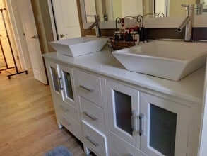 Building Photo - 18307 Burbank Blvd