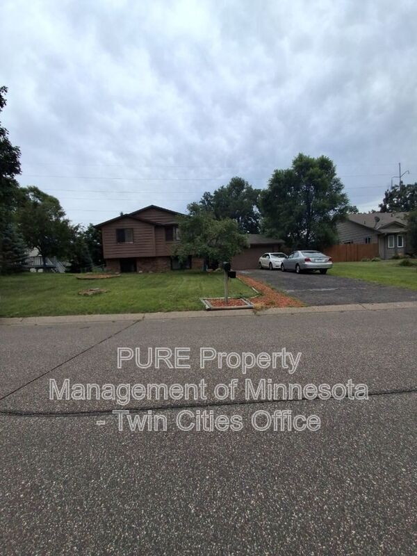 Foto principal - 12959 Grouse St NW