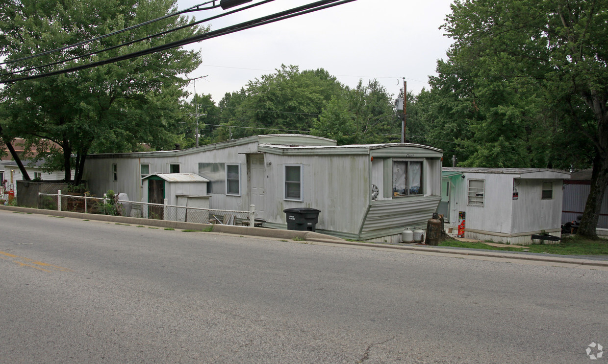 travel trailer village quantico