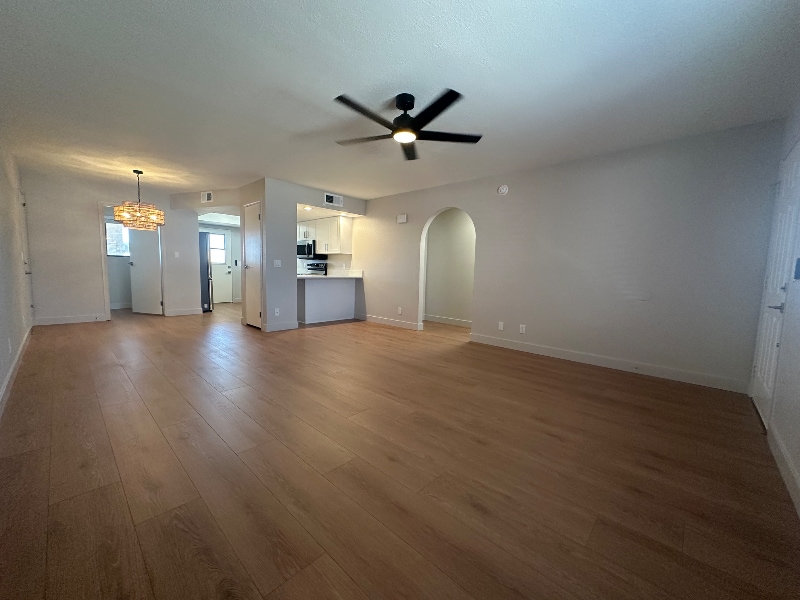 Foto principal - 3330 Tolteca Dr