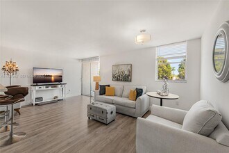 Building Photo - 1250 Alton Rd