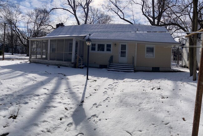 Foto del edificio - 638 Pearl St