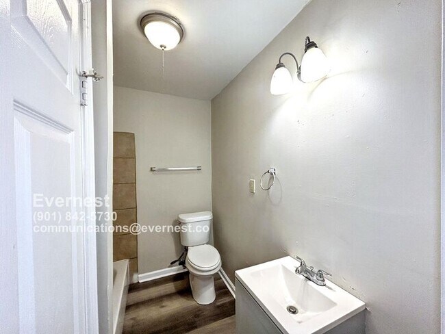 Foto del edificio - 1470 Ethlyn Ave