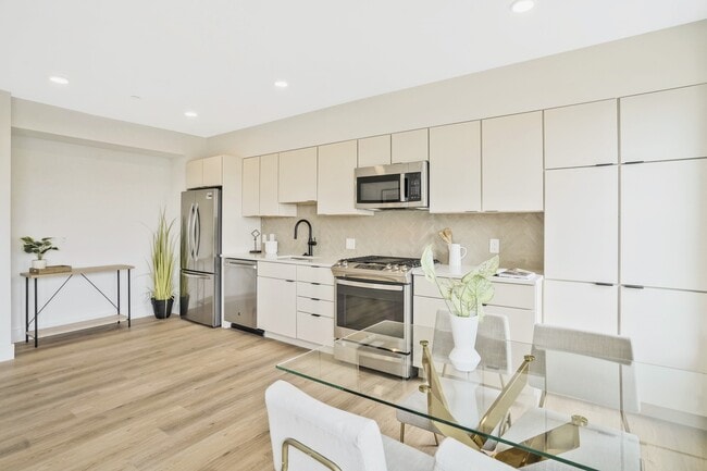 The Heywood - The Heywood Apartments