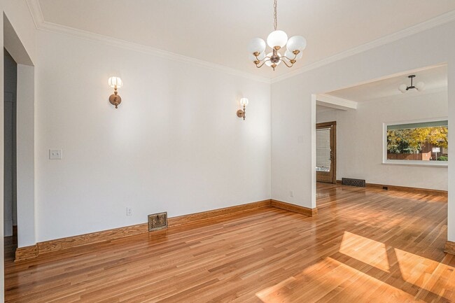 Foto del edificio - Beautifully Remodeled Home in Cherry Creek