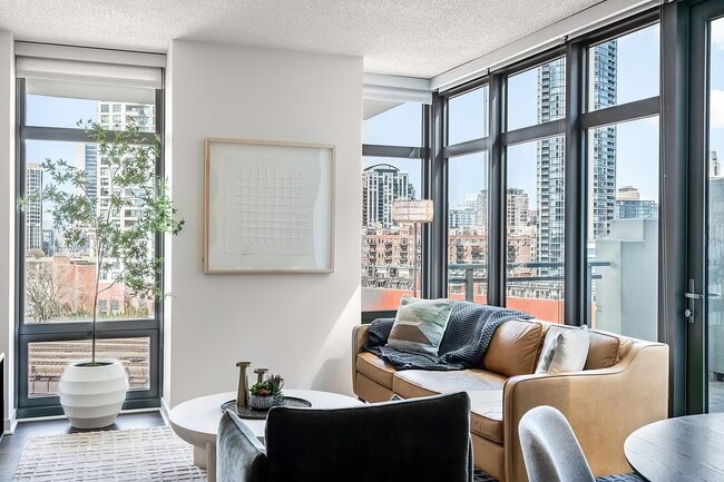 Photo - 659 W Kinzie St Apartment