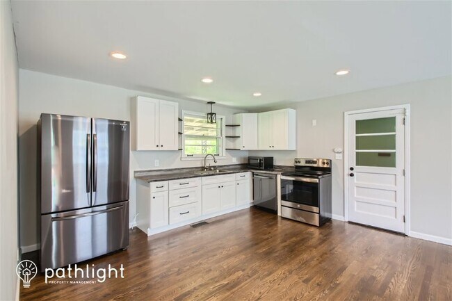 Building Photo - 896 Irma Drive
