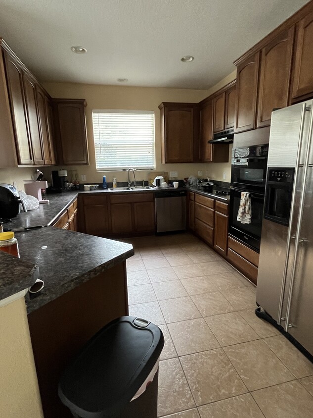 356 Golden Dewdrop Way, Oviedo, FL 32765 Townhome Rentals in Oviedo