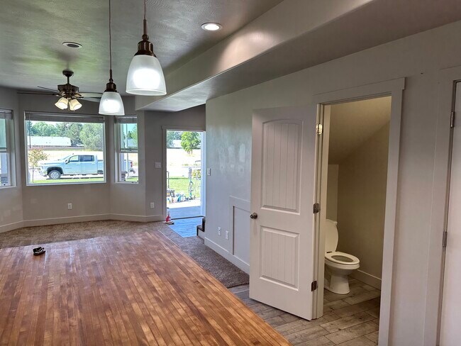 Foto del edificio - 187 Courthouse Way