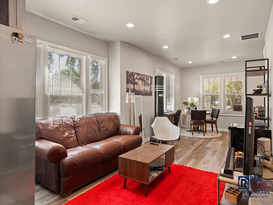 Primary Photo - Charming Duplex in Prime Fort Collins Loca...