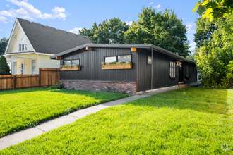 Building Photo - 943 N 7th St