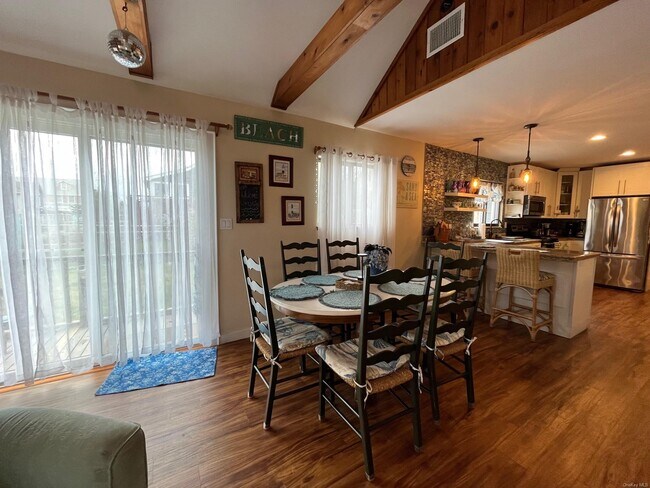 Foto del edificio - 142 Bungalow Ln