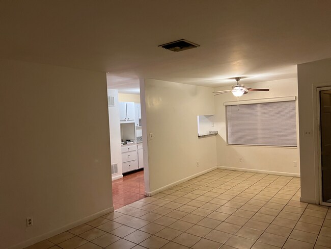 Building Photo - 4717 Town N Country Blvd