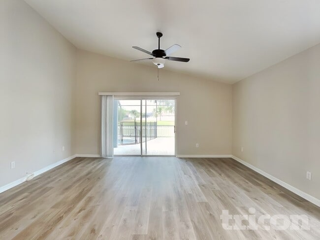 Building Photo - 24307 Satinwood Ct