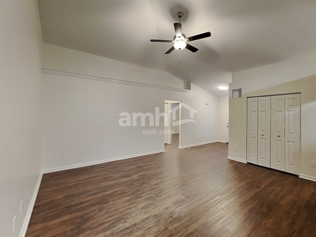 Foto del edificio - 131 Boutot St