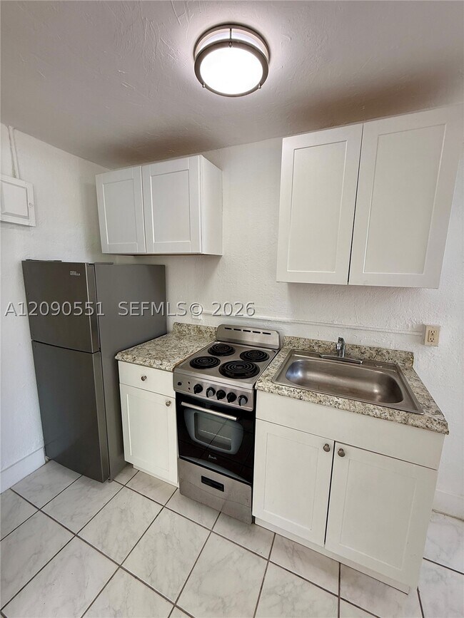 Foto del edificio - 1319 Meridian Ave