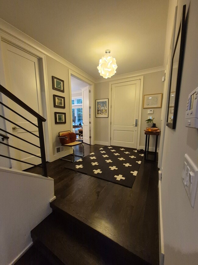 Entry hallway and powder room - 3840 Upton Ave S