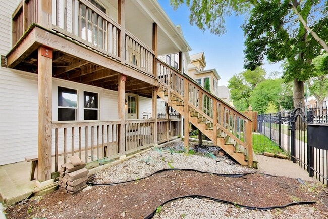 Building Photo - 4614 N Springfield Ave