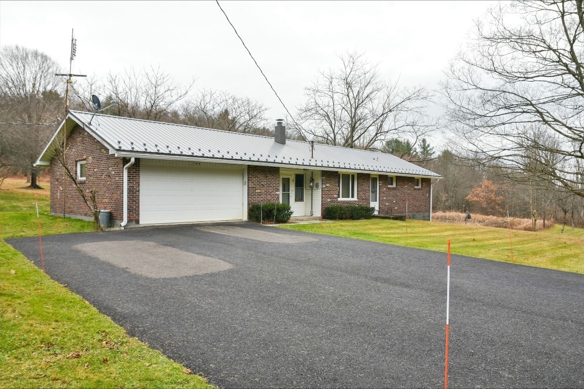 Foto principal - 148 Farnham Rd