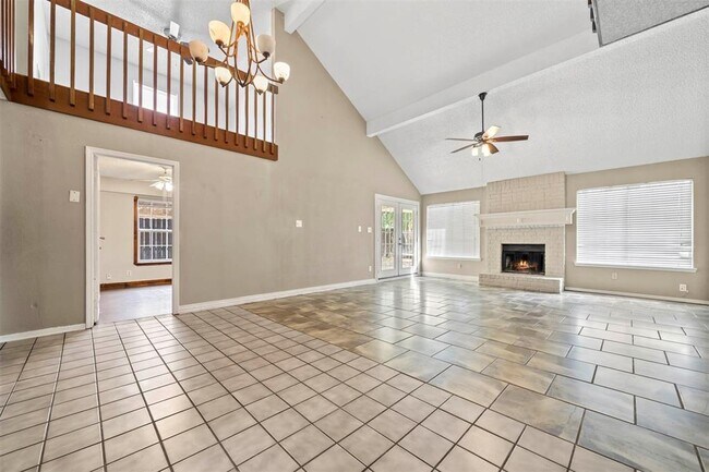 Building Photo - 12438 Ashling Dr