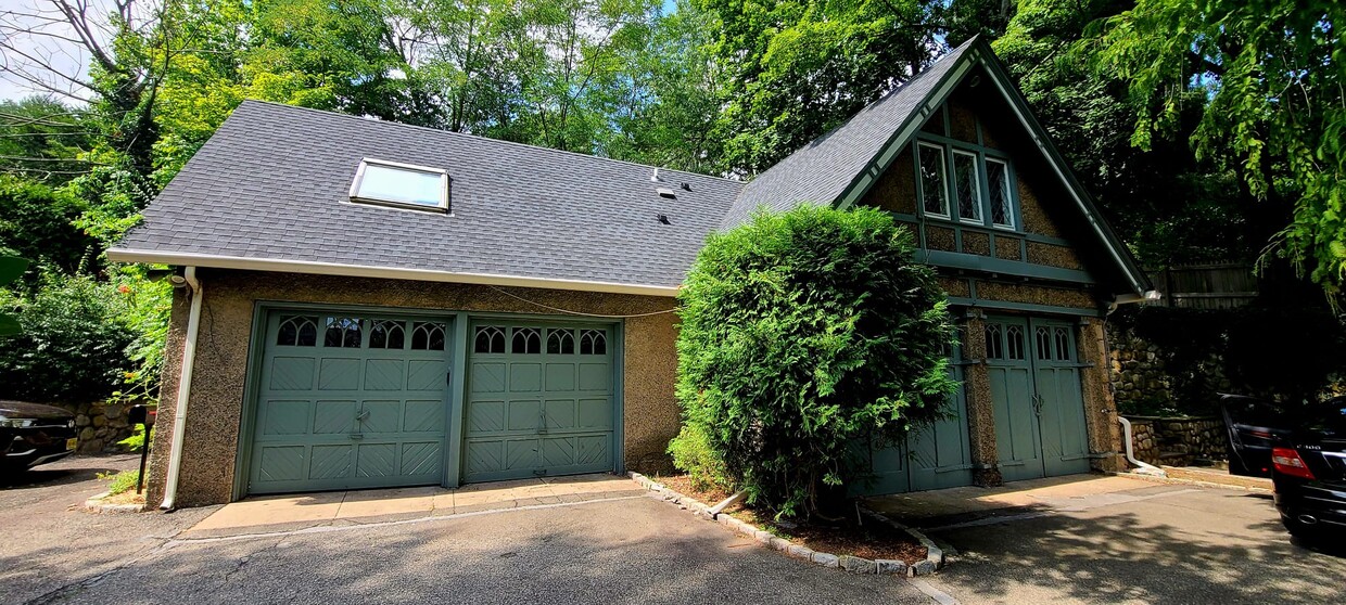 Primary Photo - 29 Highland Ave